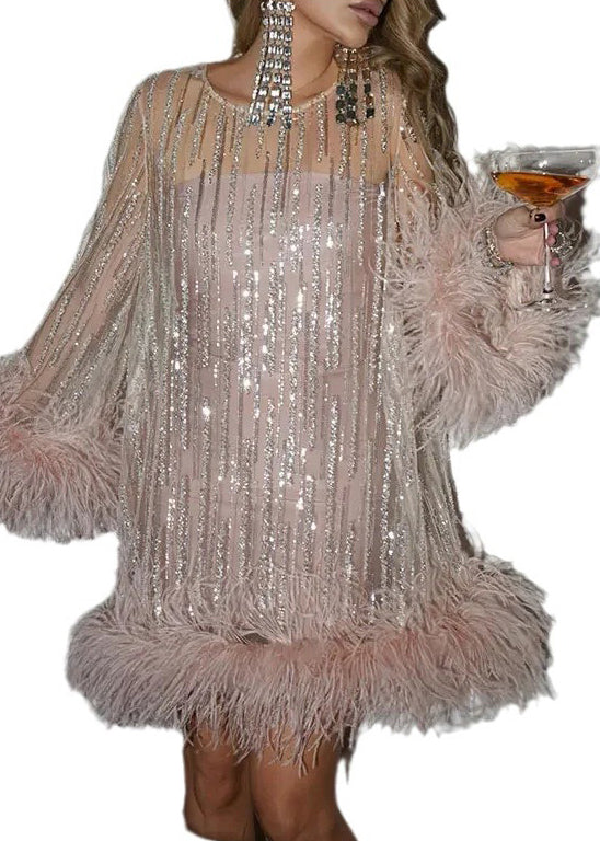Robe rose chic et légère en tulle patchwork à paillettes moyennes et duveteuse
