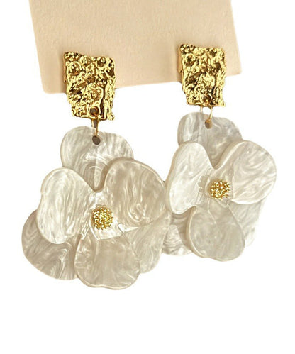 Chic White Acrylic Floral Drop Earrings EY017