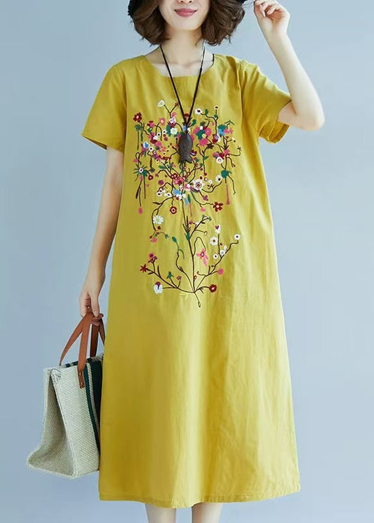 Robe d'été brodée en lin jaune, fine et chic