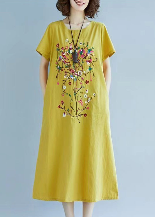 Robe d'été brodée en lin jaune, fine et chic