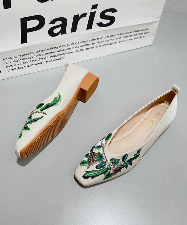 Chaussures plates chinoises brodées en satin vert