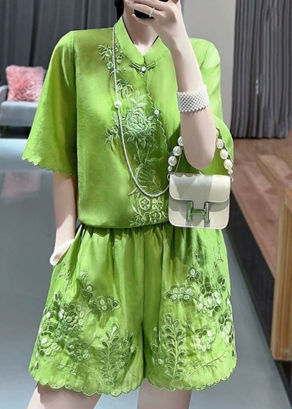 Chinese Style Green Stand Collar Embroidered Floral Shirts And Shorts Two Piece Set Short Sleeve VB1091