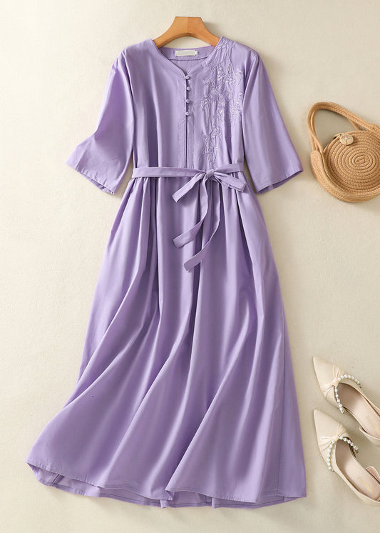 Robe d'été en coton violet clair brodée de style chinois avec ceinture nouée AM1051