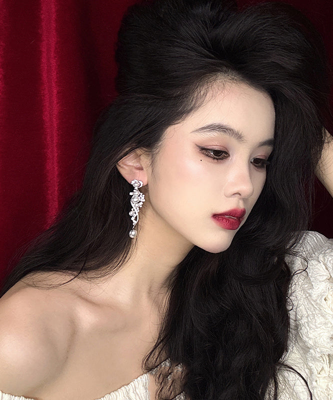 Boucles d'oreilles pendantes élégantes en argent blanc et zircons Stergild