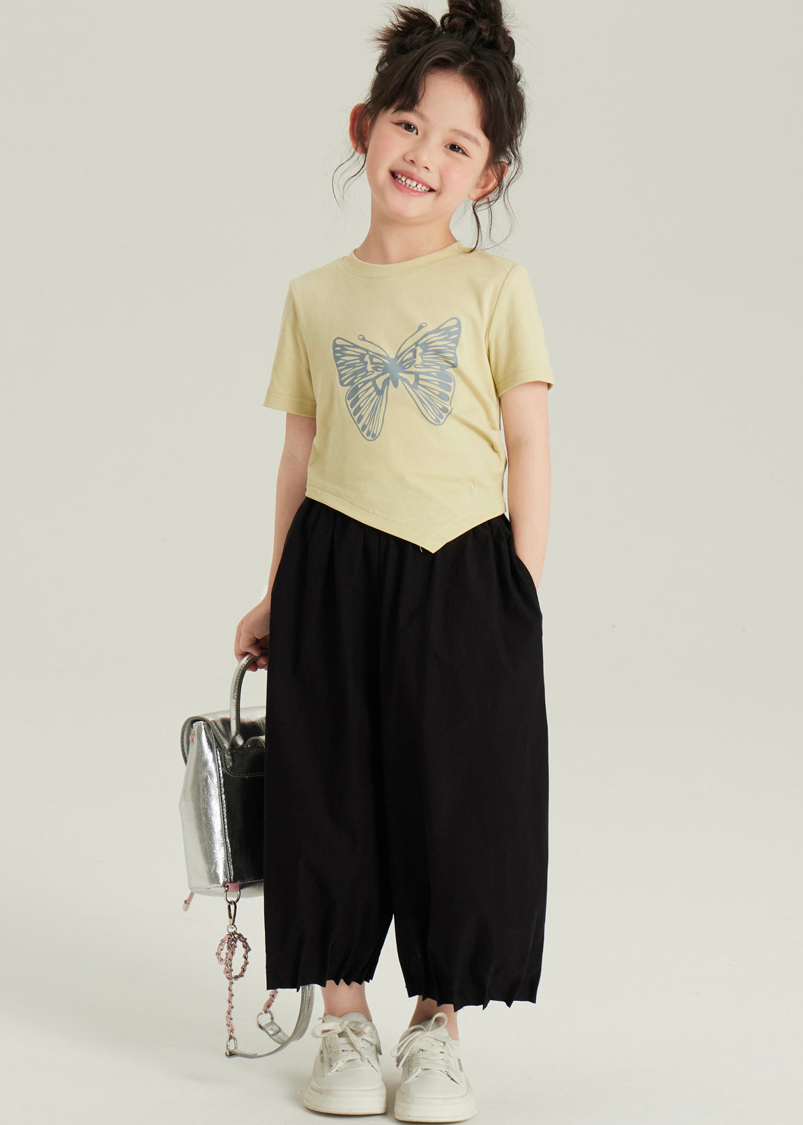 Cute Black Asymmetrical Butterfly Print Girls Top And Crop Pants Two Pieces Set Short Sleeve YU1061