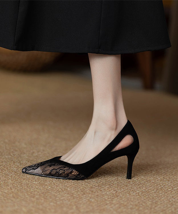 Escarpins à talons aiguilles élégants à bout pointu et dentelle ajourée noire RT1011