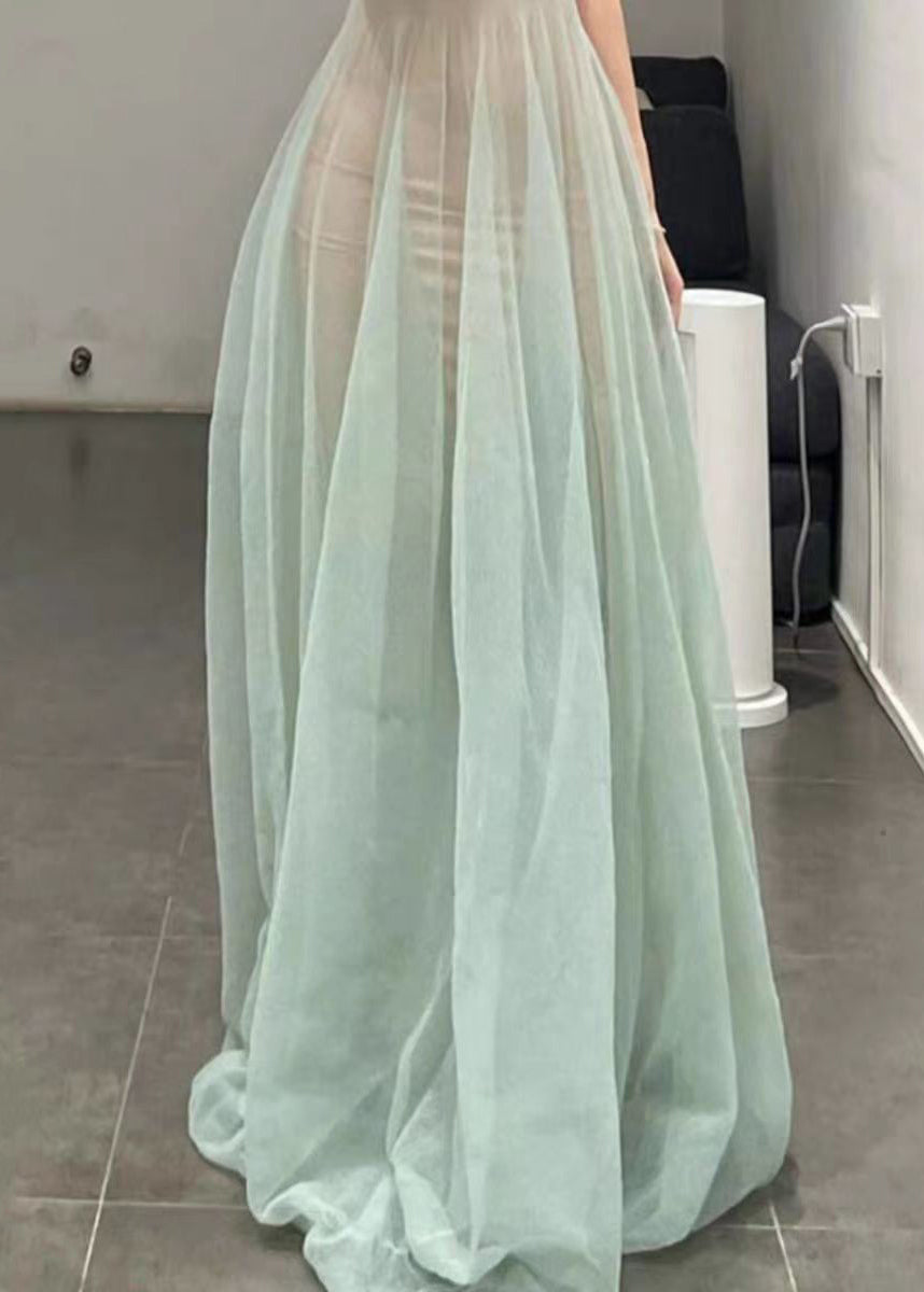 Robe élégante à bretelles spaghetti en tulle vert clair à col rond sans manches KK006