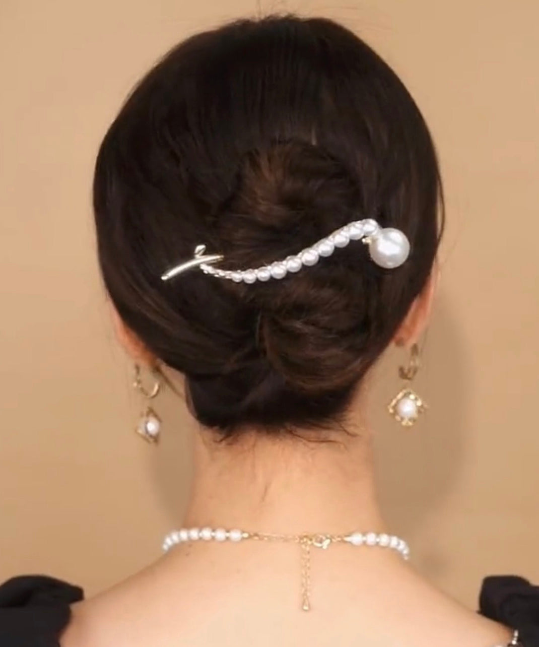 Elegant White Alloy Pearl Zircon Fish Tail Clip Hairpin WO038