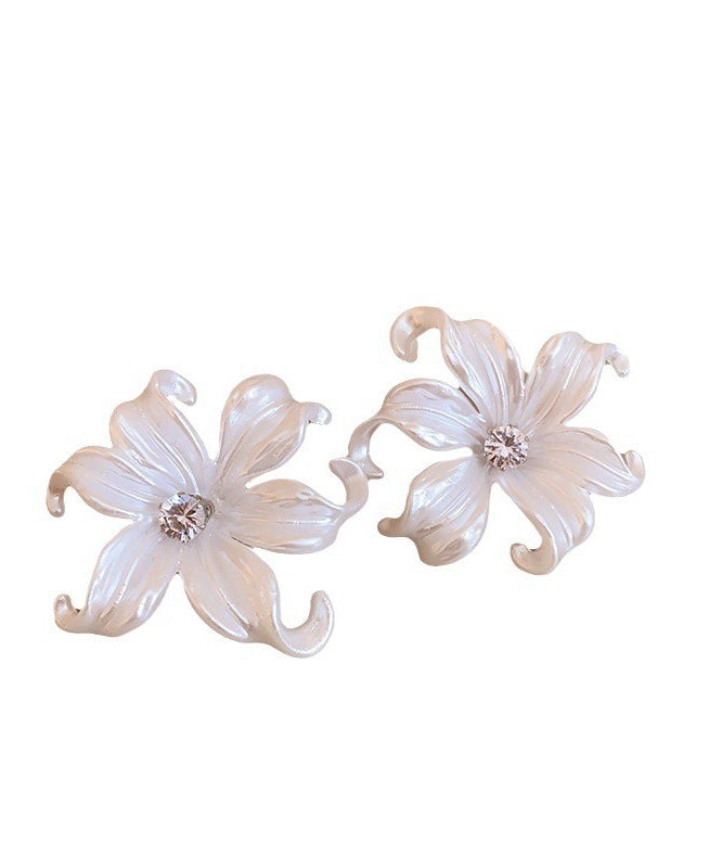 Boucles d'oreilles à tige élégantes en zircon blanc à fleurs II005