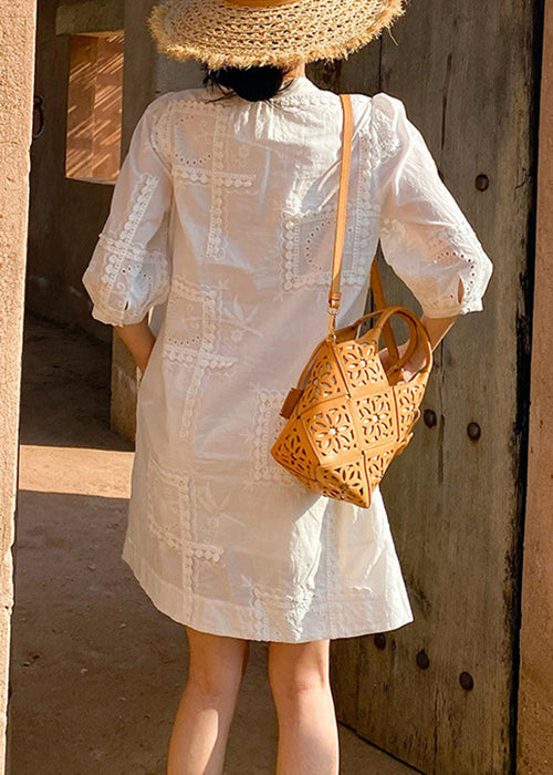 Robe creuse en coton avec poches au cou, élégante, manches en V, blanche