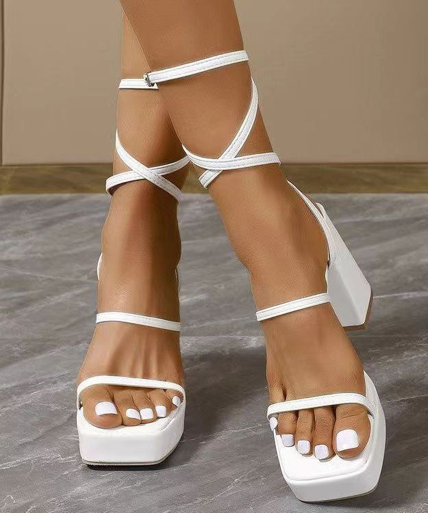 Europäische und amerikanische weiße Sandalen mit Blockabsatz und Schnürung und Peep Toe DD1035