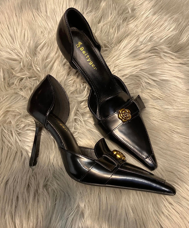 Escarpins à talons aiguilles fins et pointus en peau de mouton noire