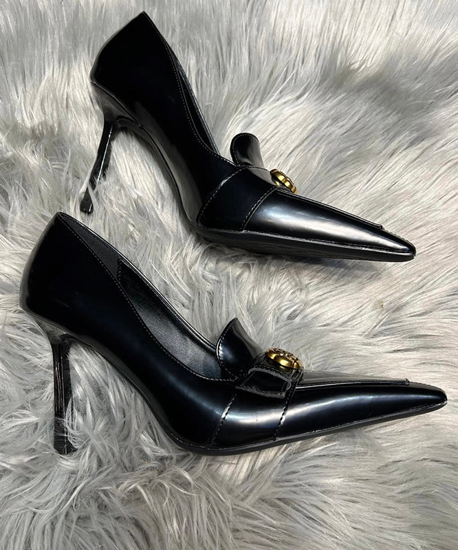 Escarpins à talons aiguilles fins et pointus en peau de mouton noire