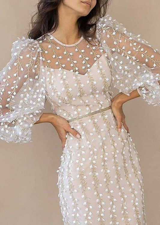 Robe en tulle brodé blanc fin à manches lanterne QR012