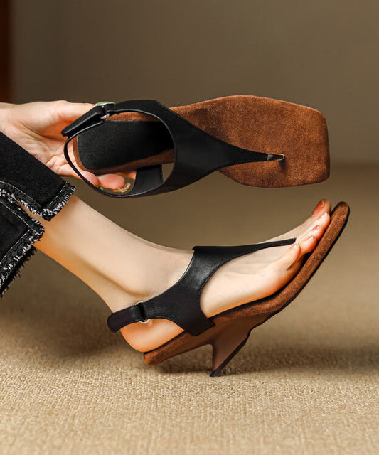 Tongs compensées en cuir de vachette noir faites à la main