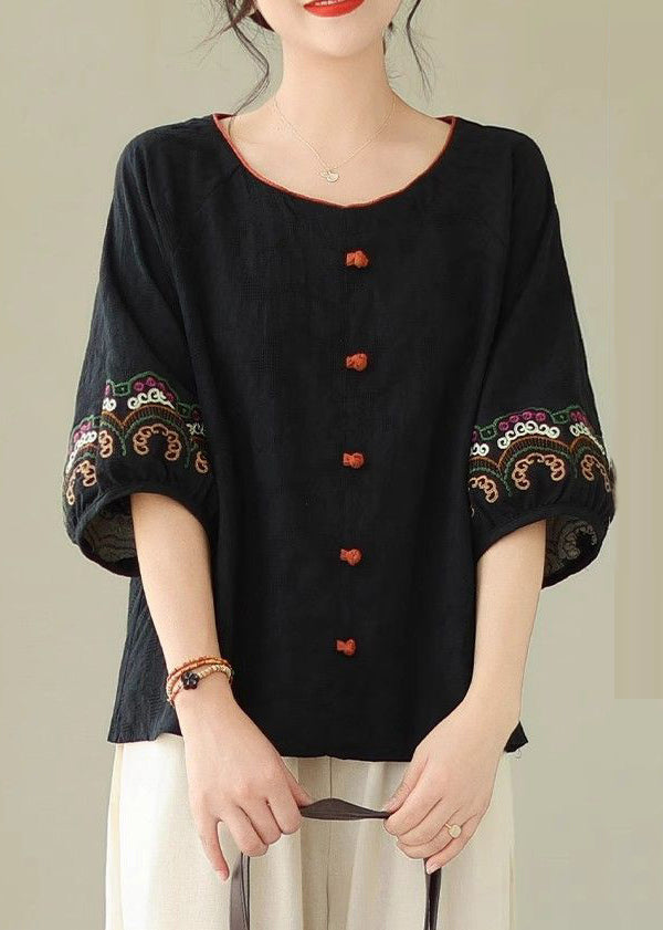 Hauts à manches mi-longues faits main en patchwork de broderies noires