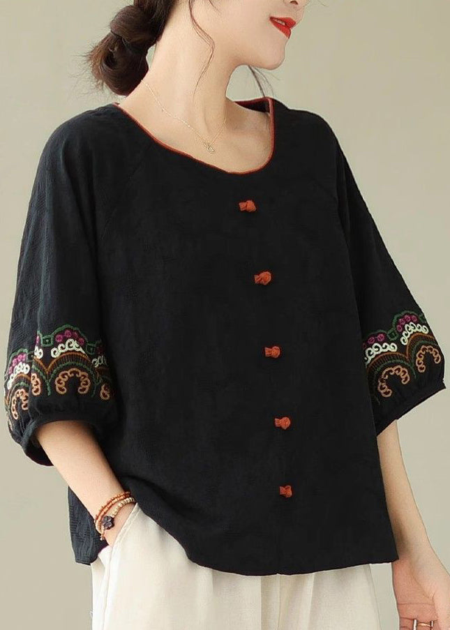 Hauts à manches mi-longues faits main en patchwork de broderies noires
