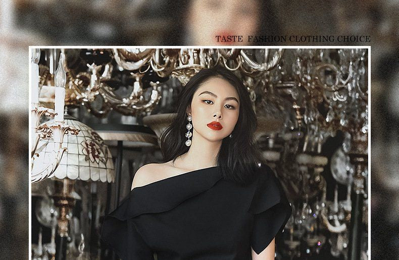 Set: One-Shoulder Short-Sleeve Blouse + Asymmetrical Hem Mini Skirt