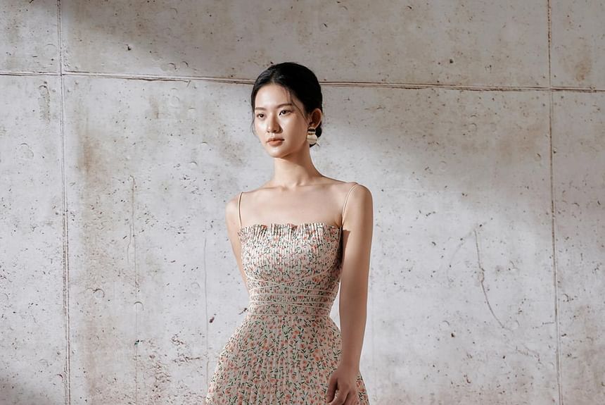 Spaghetti Strap Floral Midi Sundress