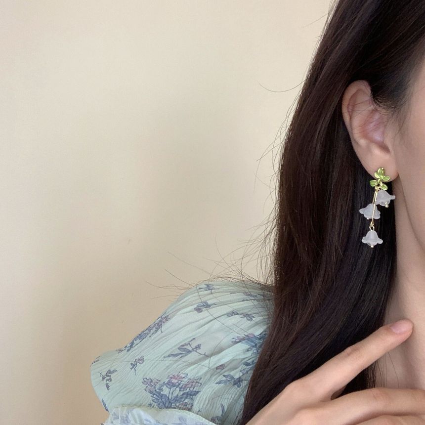 Flower Clip-On Drop / Earring