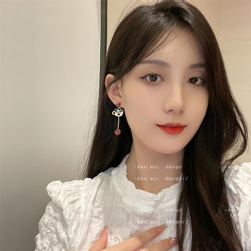 Asymmetrical Drop Cat Earring Clip-On /