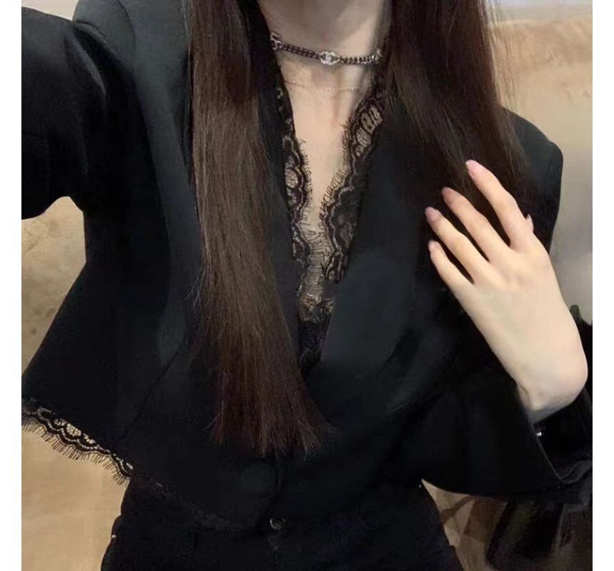 Peak Lapel Plain Lace Trim Cropped Single Breasted Blazer