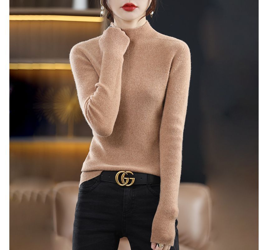 Long-Sleeve Mock-Neck Plain Woolen Top