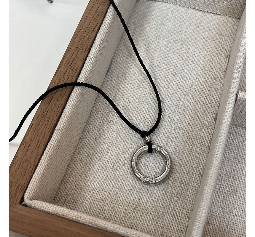 String Pendant Hoop Alloy Necklace