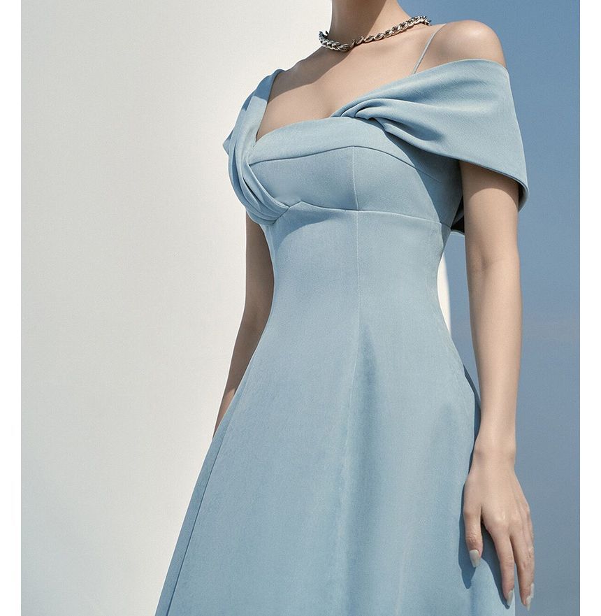 Short-Sleeve Cold Shoulder Plain Ruched Midi A-Line Dress