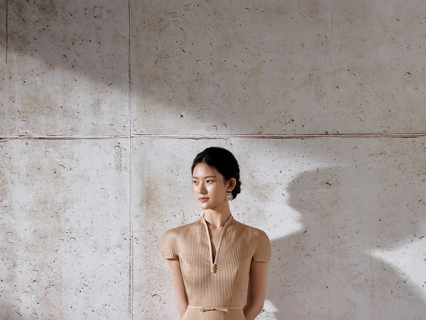 Cap-Sleeve V-Neck Plain Pleated Button Midi A-Line Dress