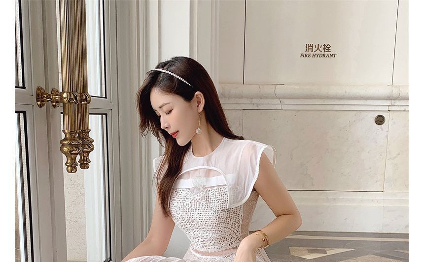 Sleeveless Crew Neck Plain Embroidered Accordion Pleated Flower Lace Midi A-Line Dress