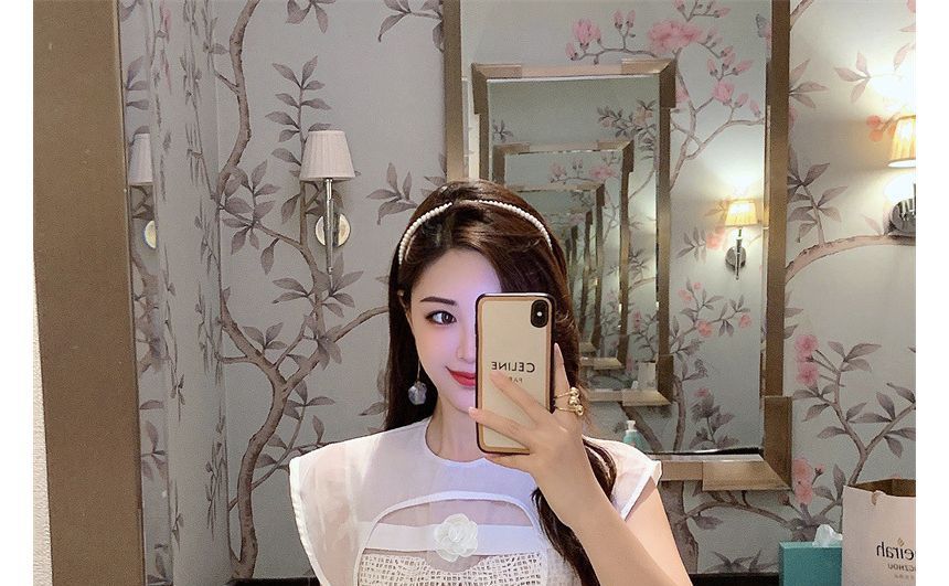 Sleeveless Crew Neck Plain Embroidered Accordion Pleated Flower Lace Midi A-Line Dress