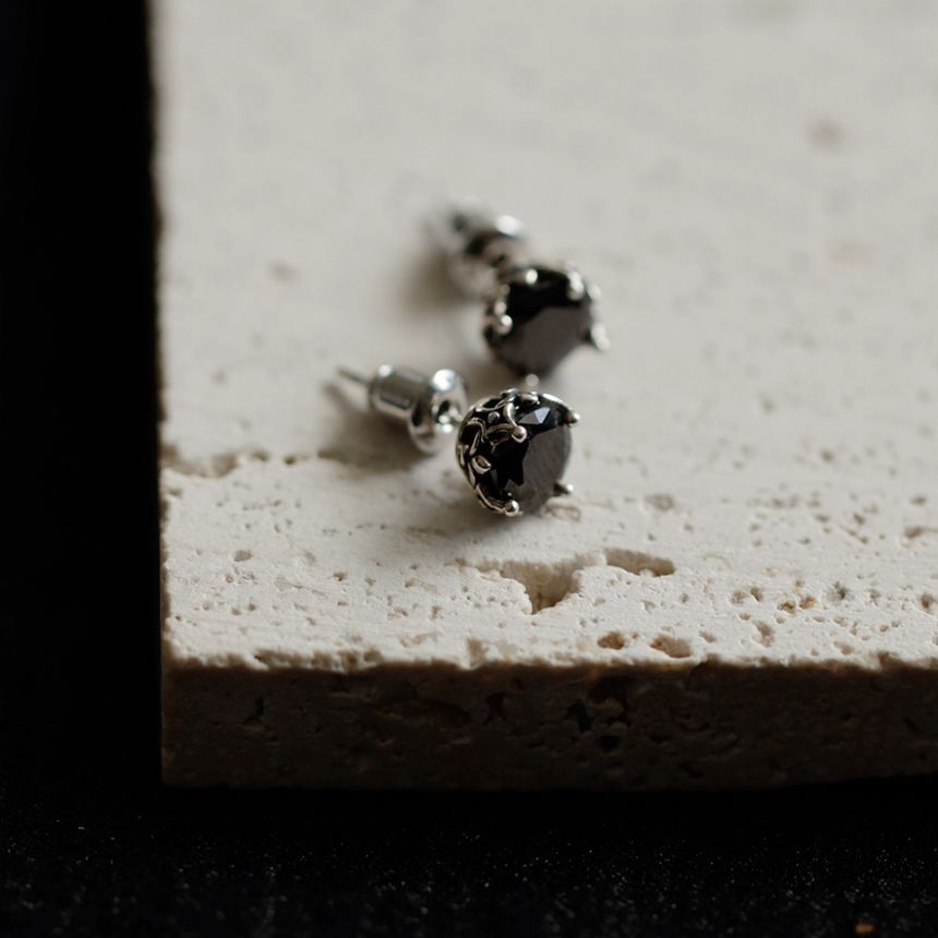 Stud Ear Rhinestone