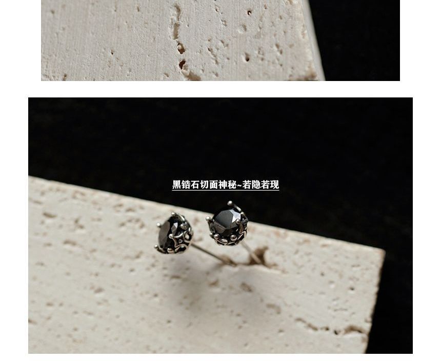 Stud Ear Rhinestone