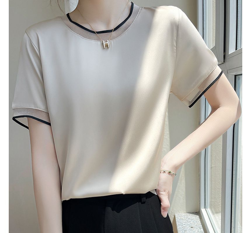 Short-Sleeve Round Neck Contrast Trim Blouse