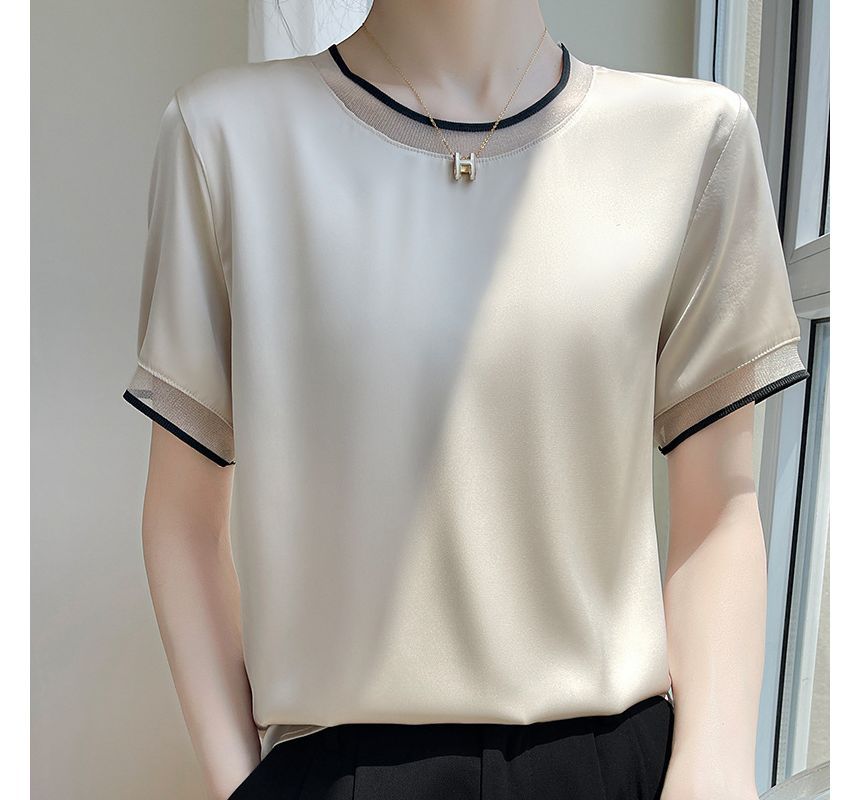 Short-Sleeve Round Neck Contrast Trim Blouse