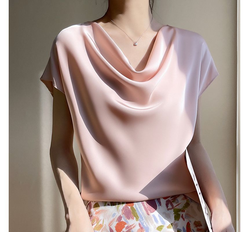Short-Sleeve V-Neck Plain Knit Top