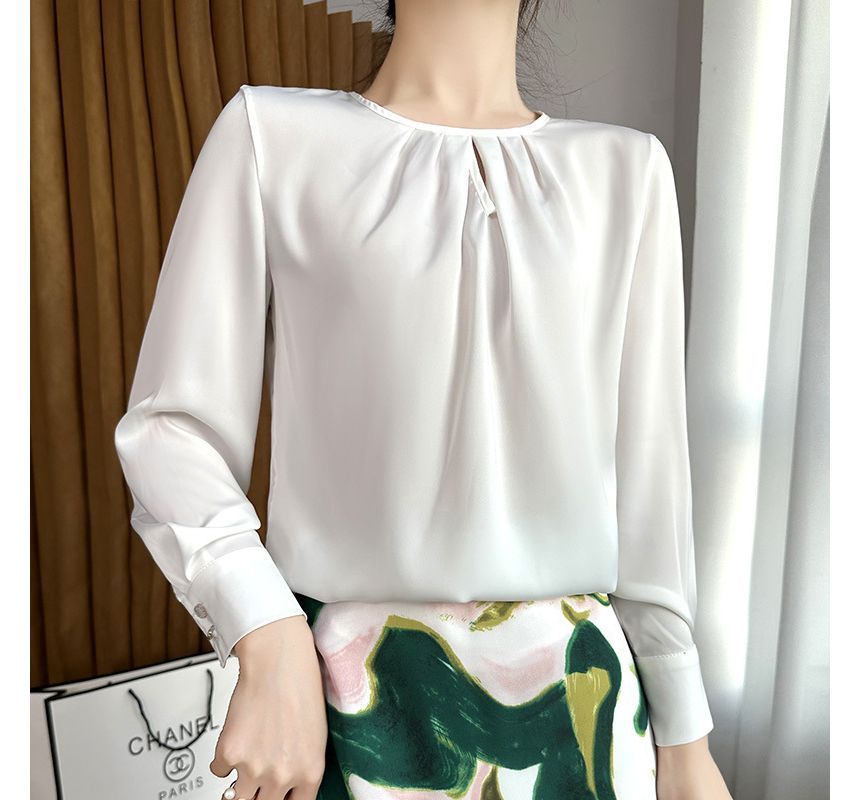 Long-Sleeve Round Neck Plain Blouse
