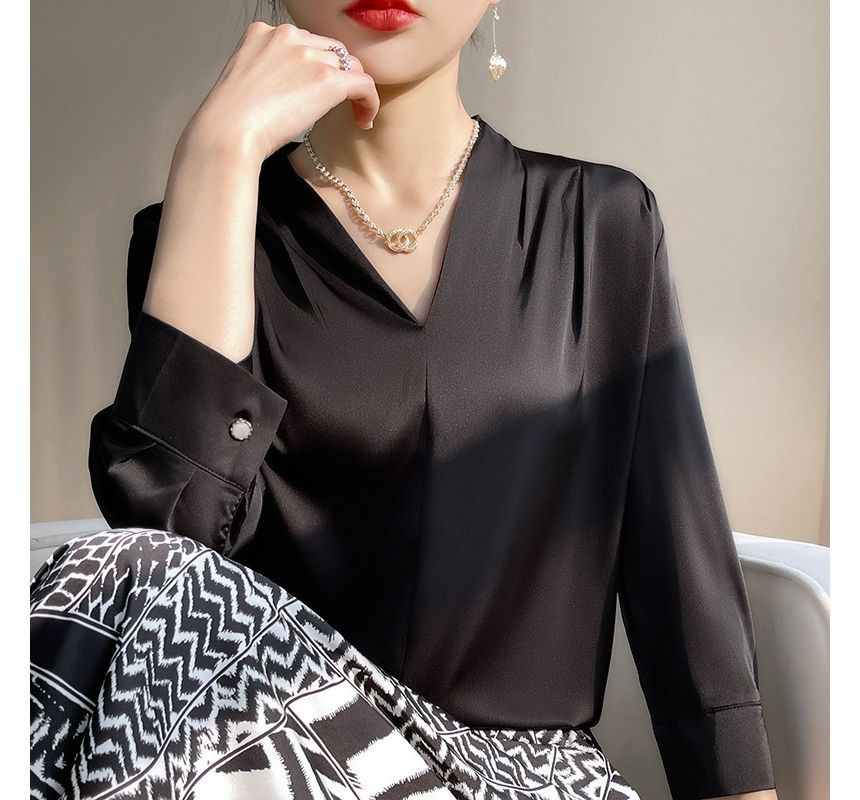 Long-Sleeve V-Neck Plain Blouse