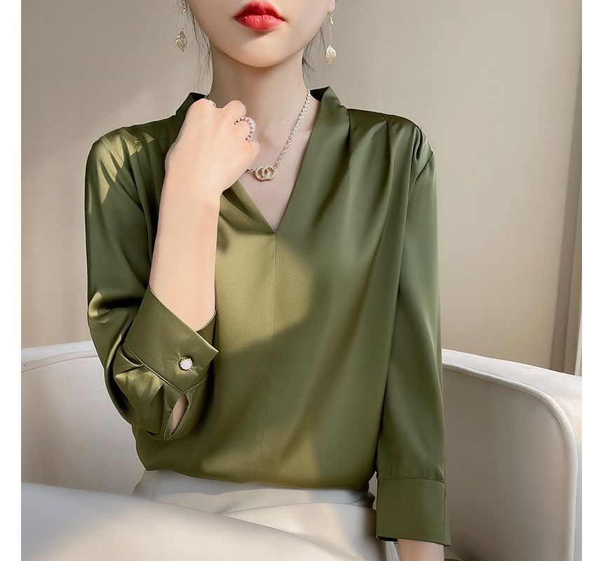 Long-Sleeve V-Neck Plain Blouse