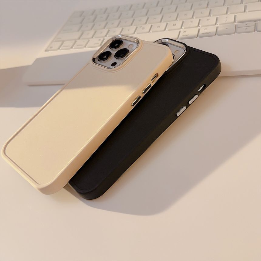 Plain Case Phone