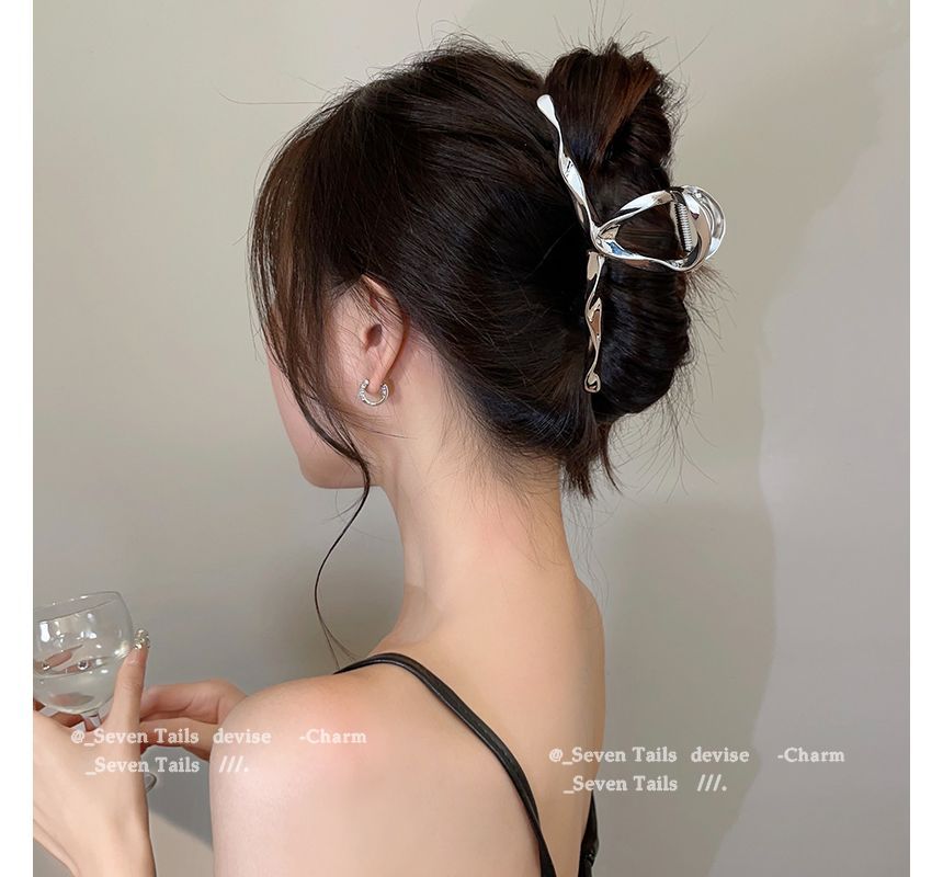 Faux designs) Pearl Clamp / Hair Alloy (various Twisted