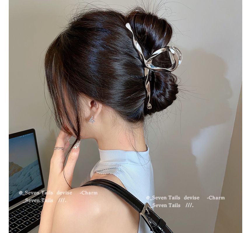 Faux designs) Pearl Clamp / Hair Alloy (various Twisted