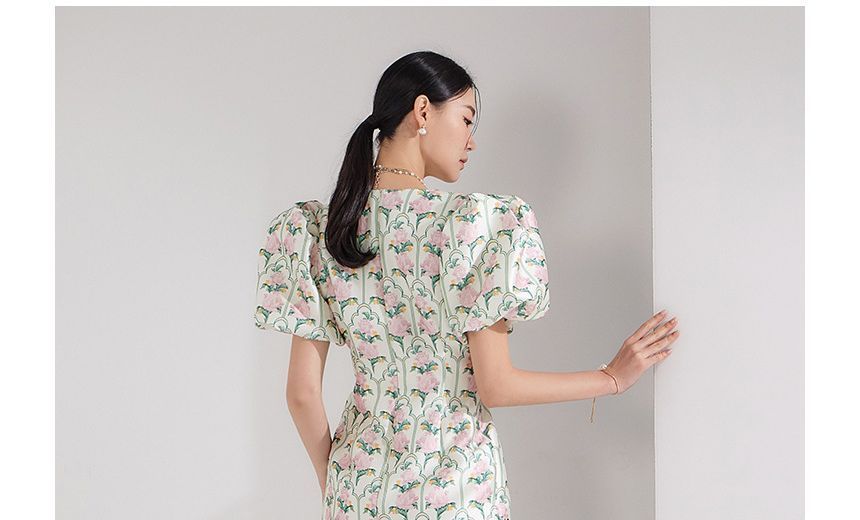 Puff-Sleeve Crew Neck Floral Midi Sheath Dress