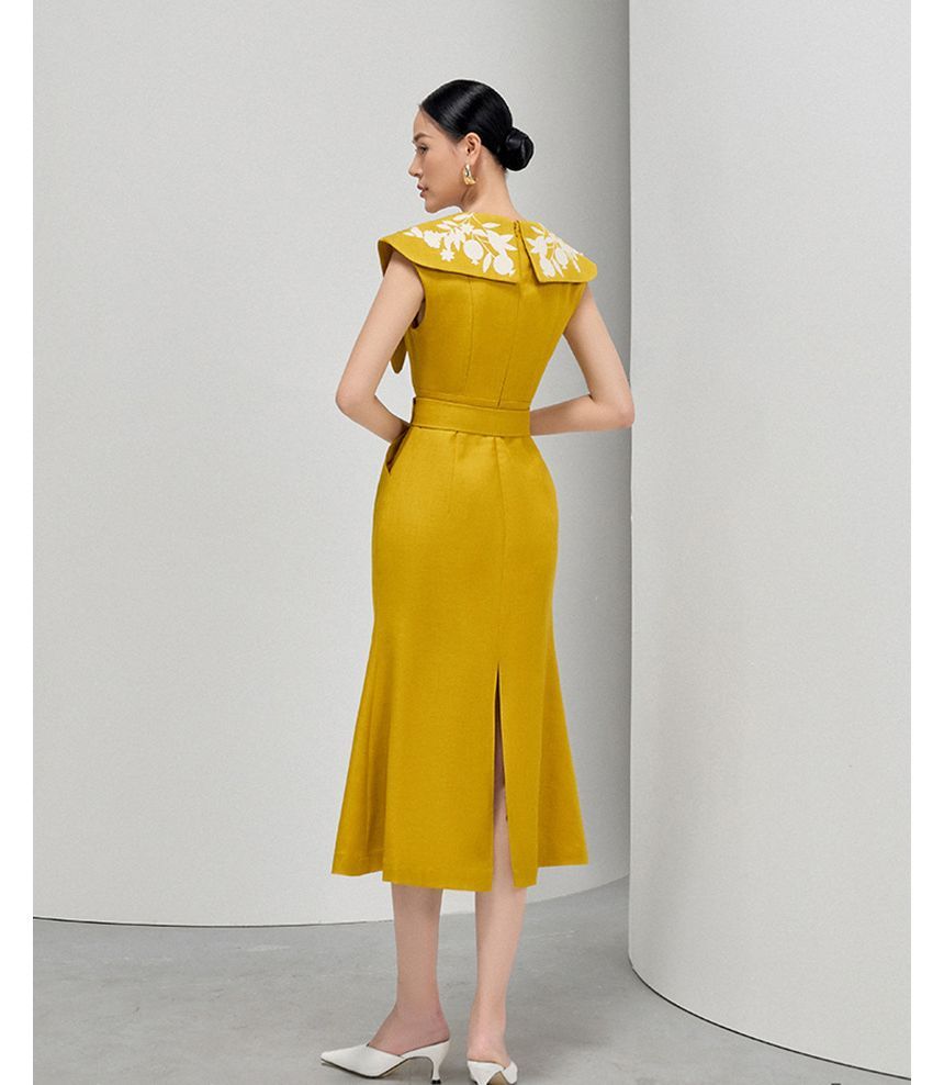 Sleeveless V-Neck Floral Midi A-Line Dress