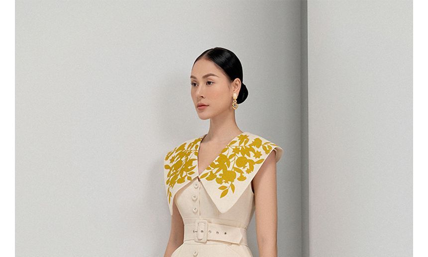 Sleeveless V-Neck Floral Midi A-Line Dress