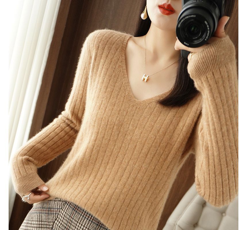 Long-Sleeve V-Neck Plain Ribbed Knit Top
