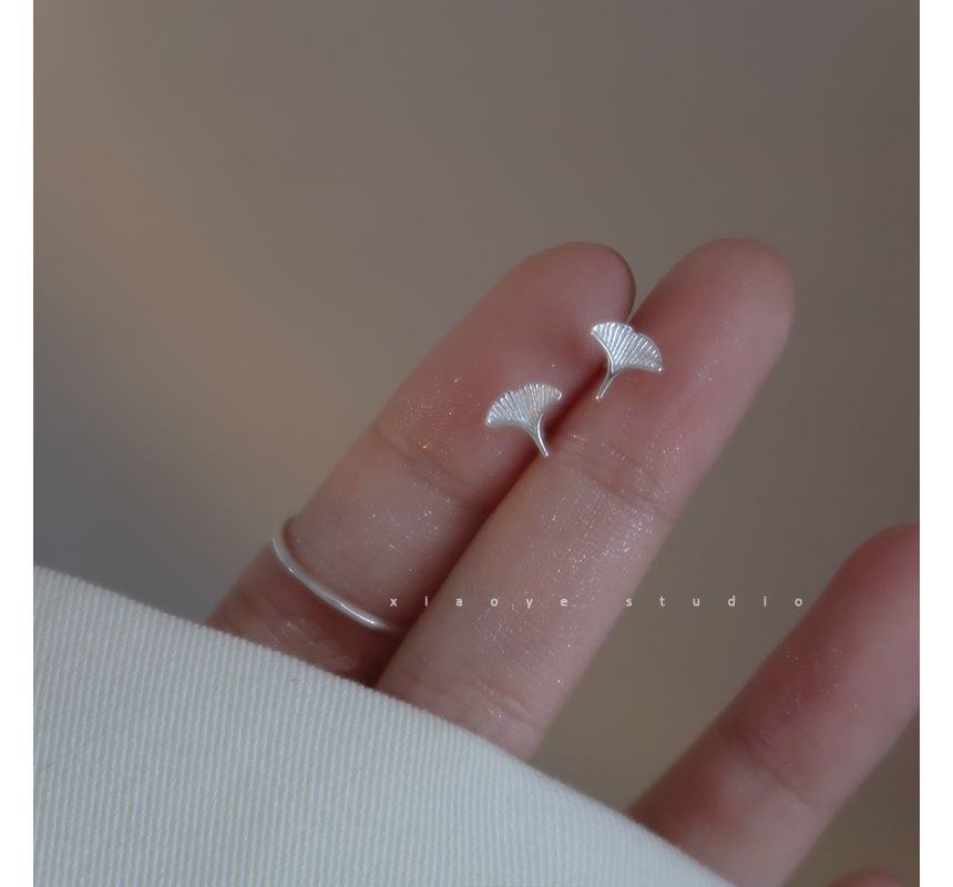 Stud Earring Leaf Silver