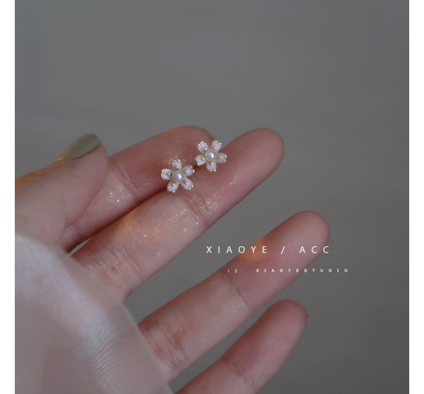 Faux Floral Pearl Earring Stud Alloy