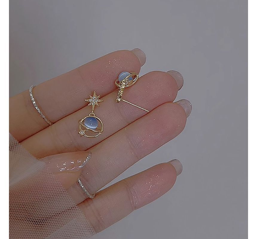 Earring Stone Star Planet Rhinestone Alloy Eye Drop Faux Cat